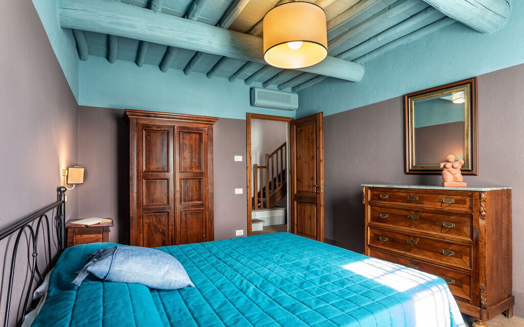 Agriturismo la Papessa - : agriturismo-la-papessa-chianti-san-donato-multipropriet-mirtus-bedroom