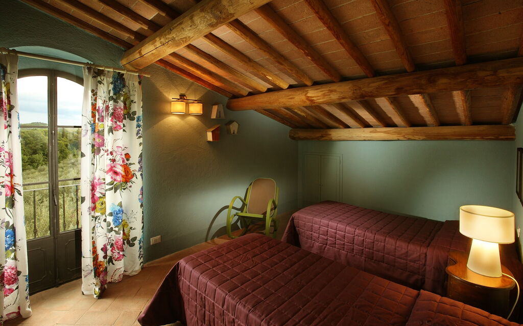 Agriturismo la Papessa - : agriturismo-la-papessa-chianti-san-donato-multipropriet-mirtus-bedroom