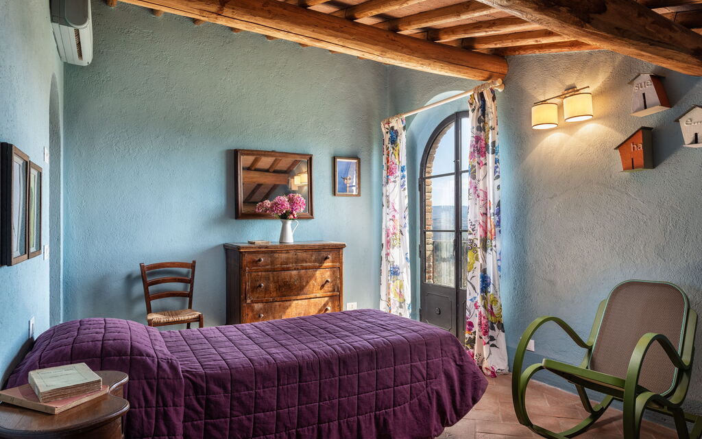 Agriturismo la Papessa - : agriturismo-la-papessa-chianti-san-donato-multipropriet-mirtus-bedroom