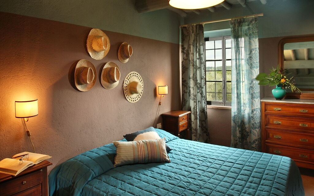 Agriturismo la Papessa - : agriturismo-la-papessa-chianti-san-donato-multipropriet-mirtus-bedroom