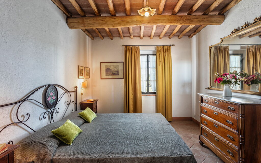 Agriturismo la Papessa - : agriturismo-la-papessa-chianti-san-donato-multiproprietà-robina-camera-da-letto