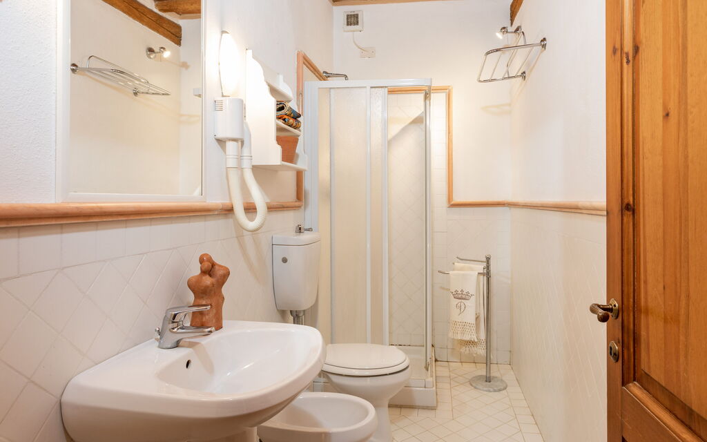 Agriturismo la Papessa - : agriturismo-la-papessa-chianti-san-donato-farmhouse-iride-bathroom