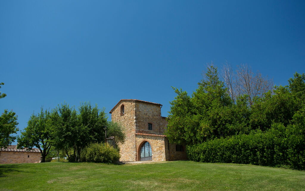 Agriturismo la Papessa: agriturismo-la-papessa-chianti-san-donato-farmhouse-external