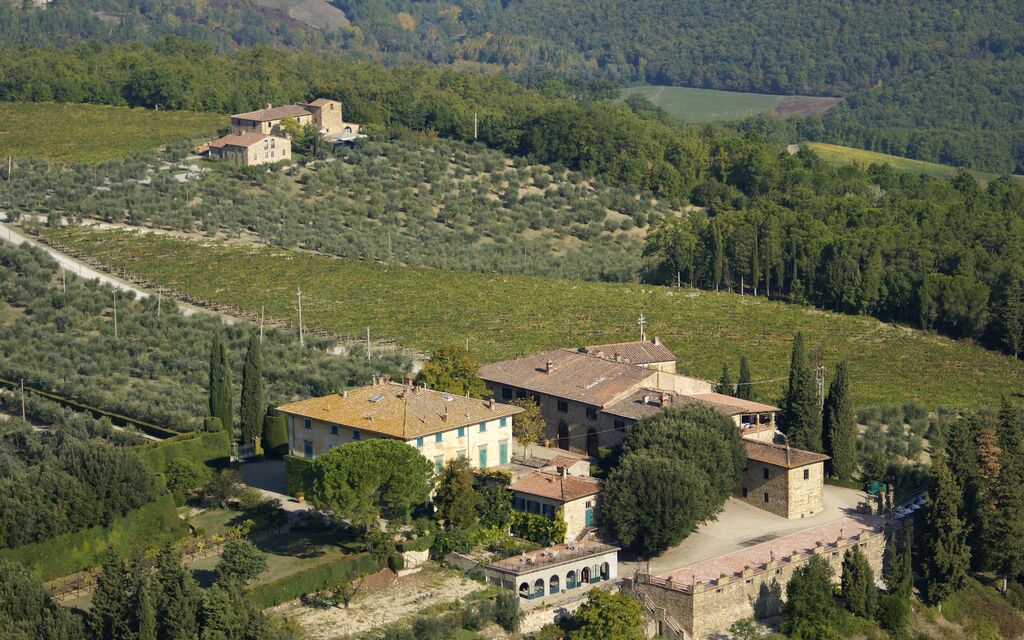 Agriturismo la Papessa: agriturismo-la-papessa-chianti-san-donato-farmhouse-view