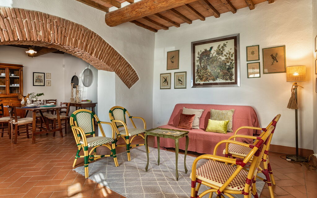 Agriturismo la Papessa - : agriturismo-la-papessa-chianti-san-donato-farmhouse-iride-living-room