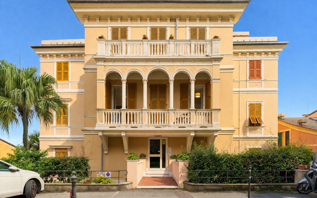 Casa con Accesso Privato al Mare, Parcheggio, Bogliasco: Autunno, Entrata Principale, Estate, Primavera