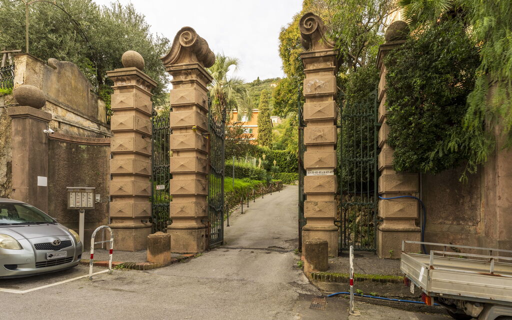 Casa con Accesso Privato al Mare, Parcheggio, Bogliasco: Autunno, Estate, Esterni, Primavera