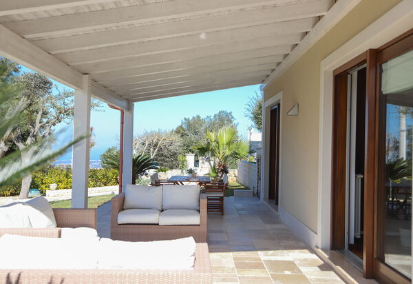 Villa Don Sante In Locorotondo Puglia: Autumn, Garden, Spring, Summer