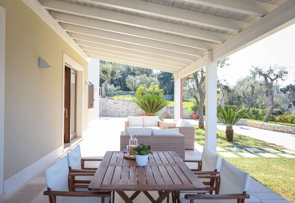 Villa Don Sante In Locorotondo Puglia: Autumn, Garden, Spring, Summer