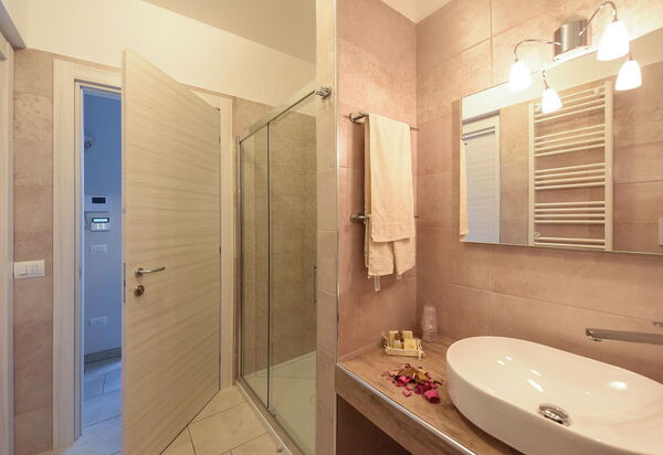 Villa Adriatica Near Ostuni Puglia: Autumn, Bathroom, Spring, Summer