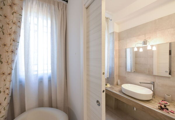 Villa Adriatica Near Ostuni Puglia: Autumn, Bathroom, Spring, Summer