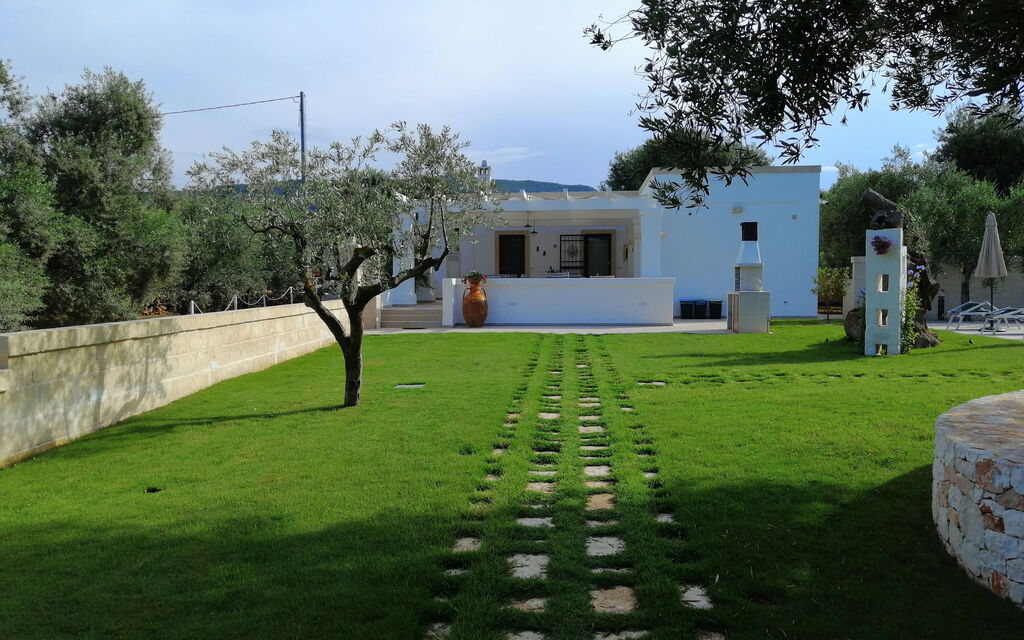 Villa Adriatica Near Ostuni Puglia: Autumn, Garden, Spring, Summer