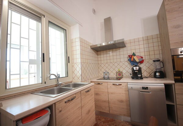 Villa Azzurra Seaview In Monopoli, Puglia: Autunno, Cucina, Estate, Primavera