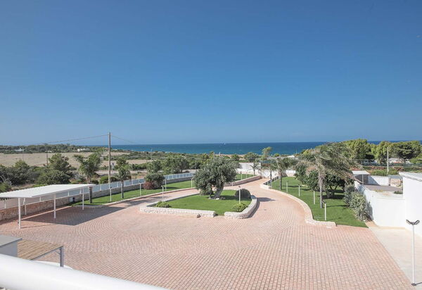 Villa Azzurra Seaview In Monopoli, Puglia: Autunno, Estate, Primavera