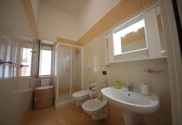 Villa Azzurra Seaview In Monopoli, Puglia: Autunno, Bagno, Estate, Primavera