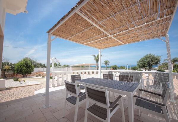 Villa Azzurra Seaview In Monopoli, Puglia: Giardino