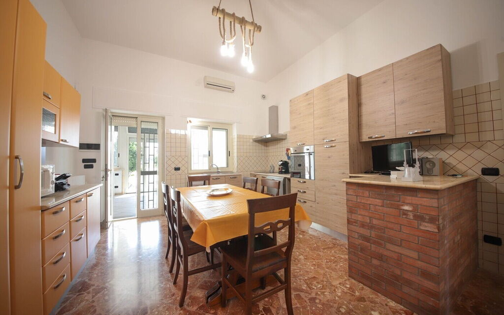 Villa Azzurra Seaview In Monopoli, Puglia: Autunno, Cucina, Estate, Primavera