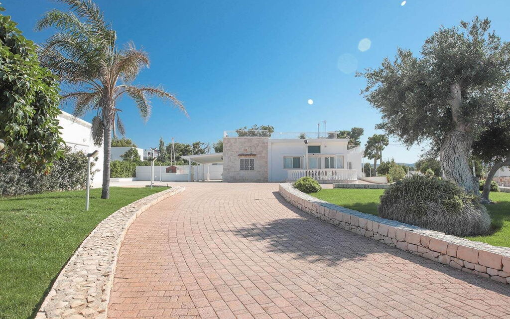 Villa Azzurra Seaview In Monopoli, Puglia: Autunno, Estate, Giardino, Primavera