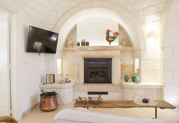 Country Trullo Rosso With Jacuzzi Alberobello: Autunno, Estate, Primavera, Soggiorno
