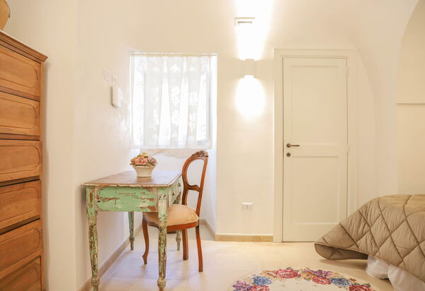 Country Trullo Rosso With Jacuzzi Alberobello: Autunno, Camera da letto, Estate, Primavera