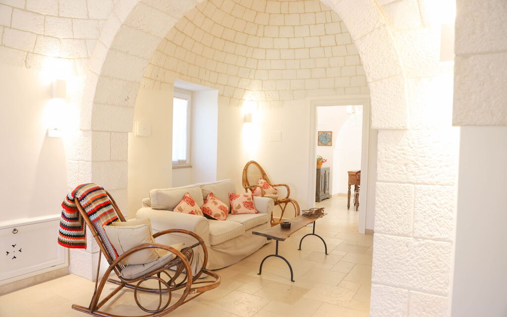 Country Trullo Rosso With Jacuzzi Alberobello: Autumn, Living Room, Spring, Summer