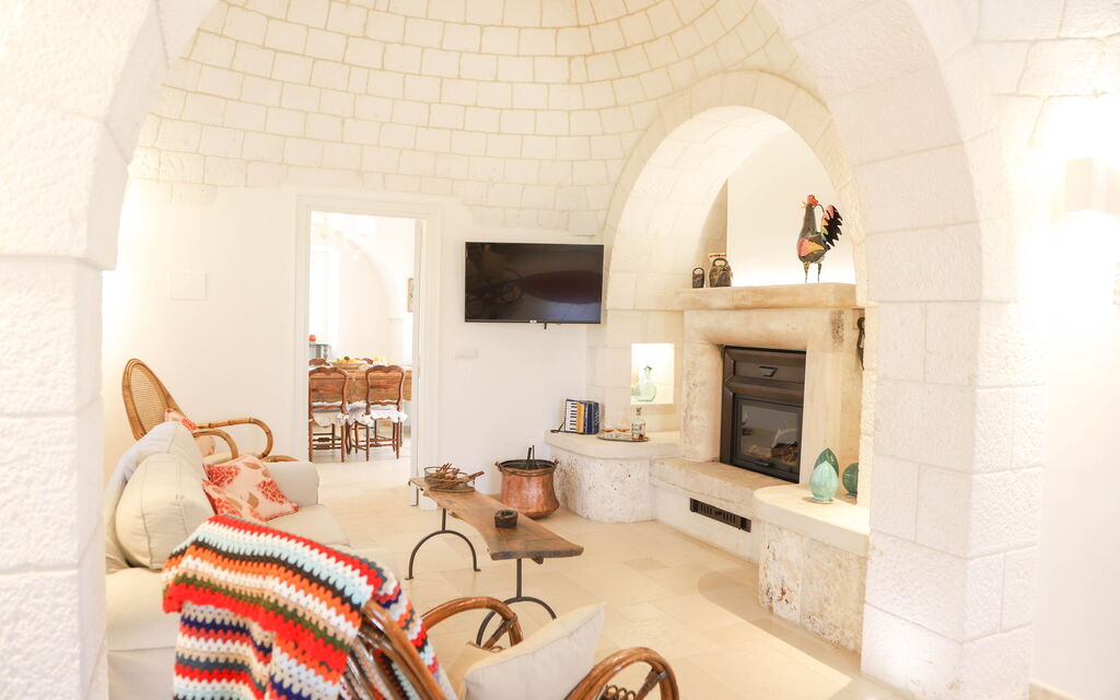 Country Trullo Rosso With Jacuzzi Alberobello: Autumn, Living Room, Spring, Summer