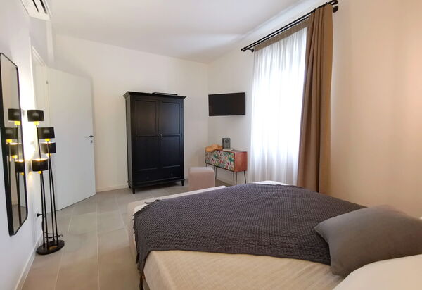 Apartments In Villa Selva, Locorotondo, Puglia: Autumn, Bedroom, Spring, Summer