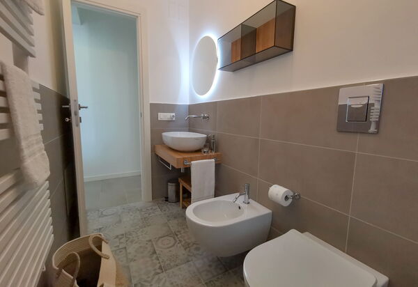 Apartments In Villa Selva, Locorotondo, Puglia: Autumn, Bathroom, Spring, Summer