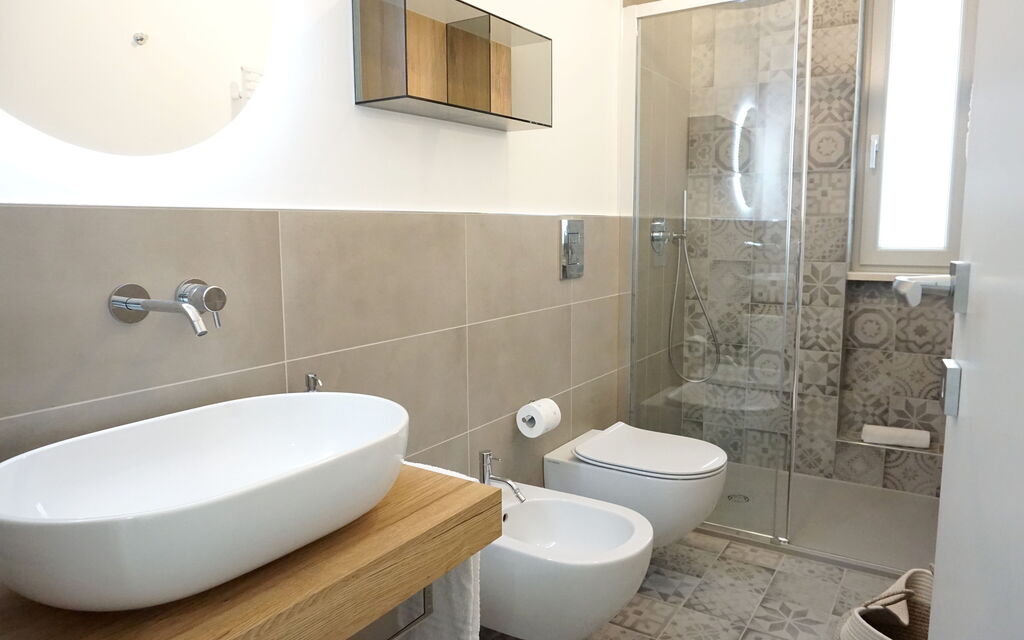 Apartments In Villa Selva, Locorotondo, Puglia - : Autumn, Bathroom, Spring, Summer
