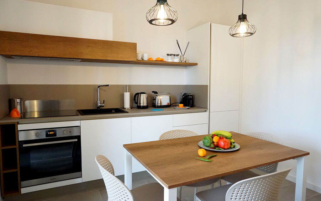 Apartments In Villa Selva, Locorotondo, Puglia - : Autunno, Cucina, Estate, Primavera