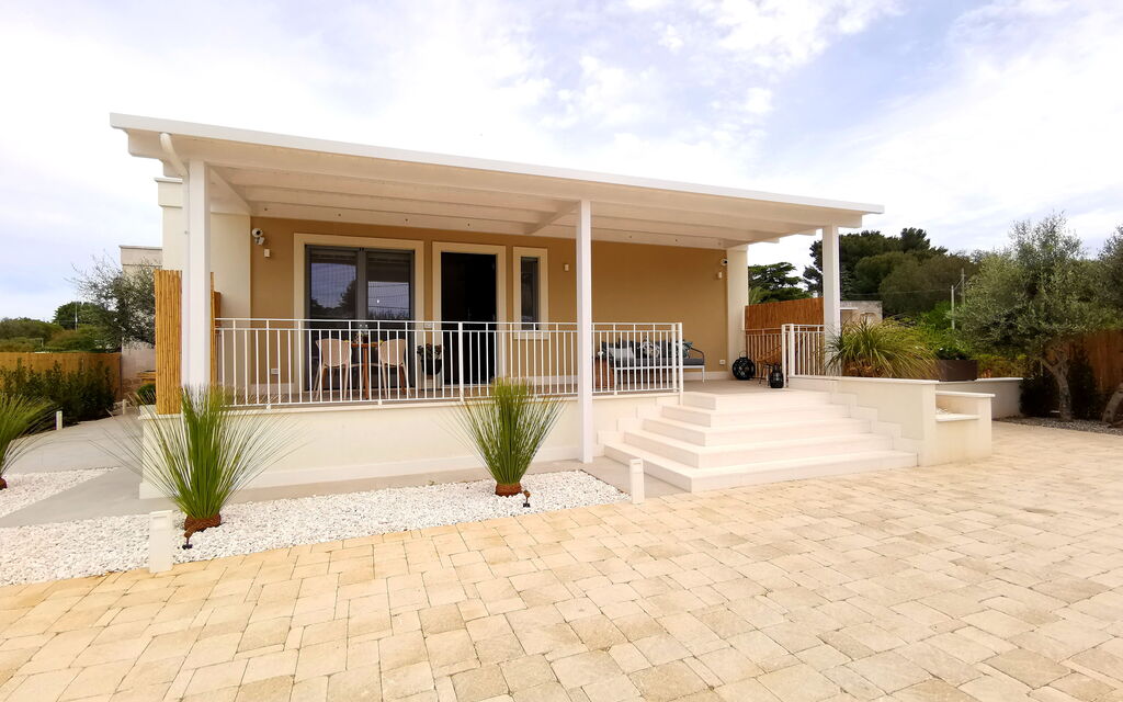 Apartments In Villa Selva, Locorotondo, Puglia - : Autumn, Main Entrance, Spring, Summer