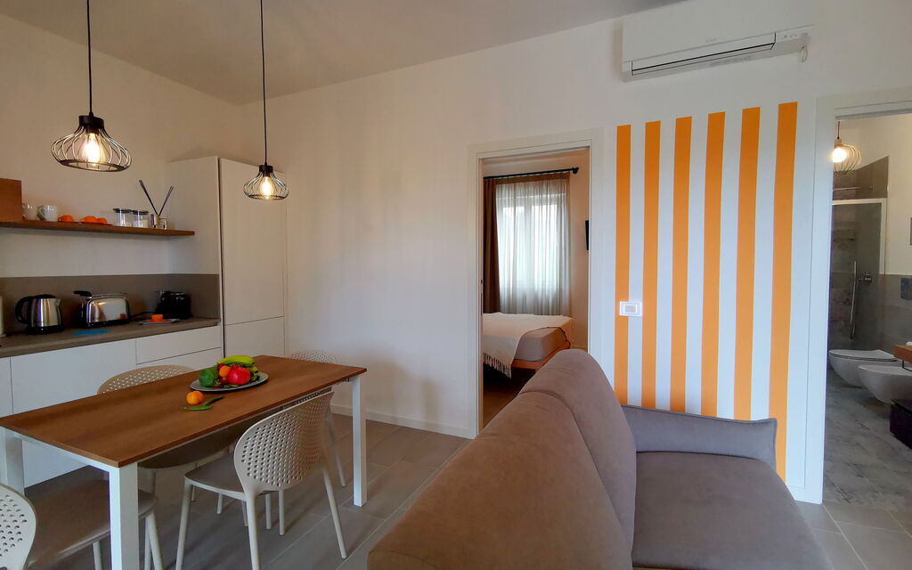Apartments In Villa Selva, Locorotondo, Puglia - : Autunno, Cucina, Estate, Primavera, Soggiorno