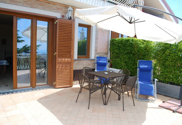 Etna View Holiday House In Catania: etna-view-holiday-house-2-trecastagni-catania-multiproprieta-balcone