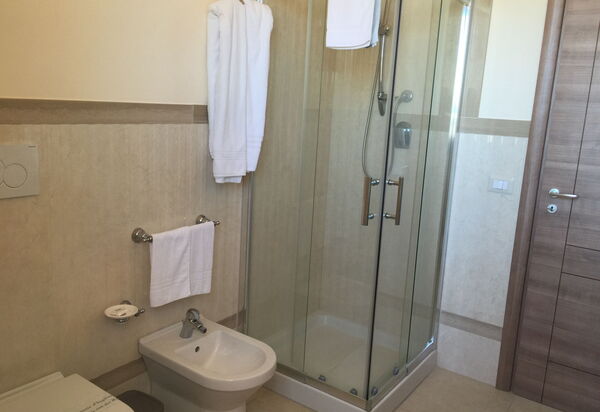 Etna View Holiday House In Catania: etna-view-holiday-house-3-trecastagni-catania-multiproprieta-bagno