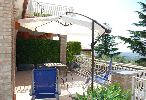 Etna View Holiday House In Catania: etna-view-holiday-house-3-trecastagni-catania-multiproprieta-balcone