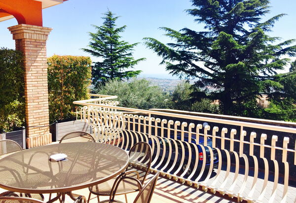 Etna View Holiday House In Catania: etna-view-holiday-house-3-trecastagni-catania-multiproprieta-balcone