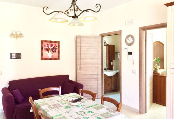 Etna View Holiday House In Catania: etna-view-holiday-house-3-trecastagni-catania-multiproprieta-soggiorno