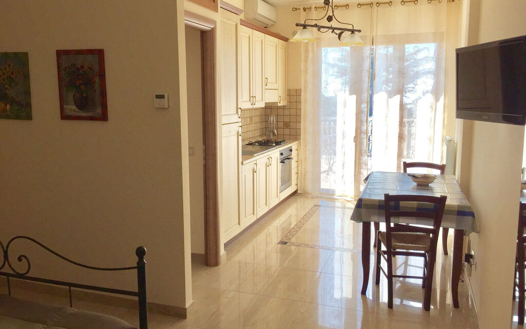 Etna View Holiday House In Catania - : etna-view-holiday-house-1-trecastagni-catania-multyproperty-kitchen