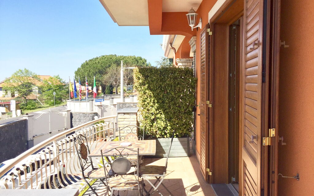 Etna View Holiday House In Catania - : etna-view-holiday-house-2-trecastagni-catania-multyproperty-balcony