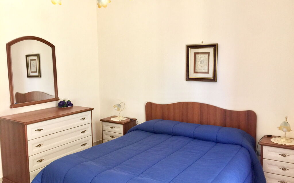 Etna View Holiday House In Catania - : etna-view-holiday-house-2-trecastagni-catania-multyproperty-bedroom