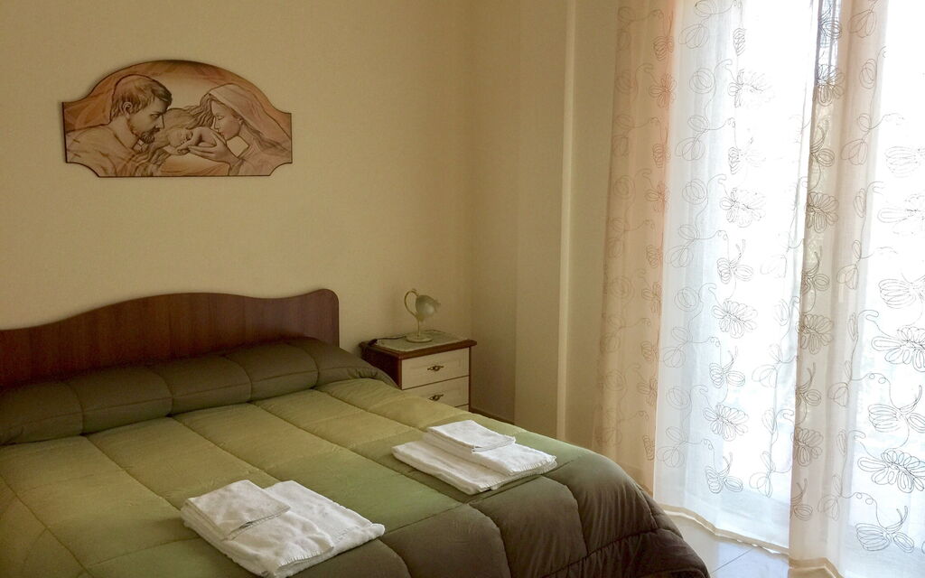 Etna View Holiday House In Catania - : etna-view-holiday-house-2-trecastagni-catania-multyproperty-bedroom