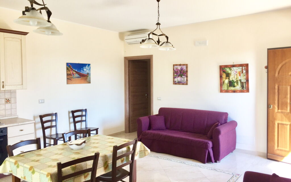 Etna View Holiday House In Catania - : etna-view-holiday-house-2-trecastagni-catania-multyproperty-living-room