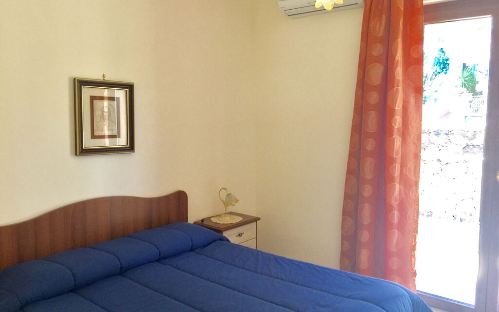 Etna View Holiday House In Catania - : etna-view-holiday-house-3-trecastagni-catania-multiproprieta-camera-da-letto
