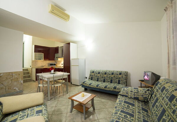 Villino Trilocale Apartments Seaside: Autunno, Estate, Inverno, Primavera, Soggiorno