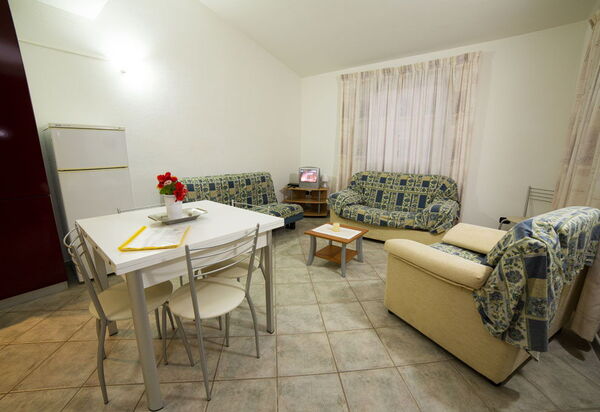 Villino Trilocale Apartments Seaside: Autunno, Estate, Inverno, Primavera, Sala da pranzo, Soggiorno