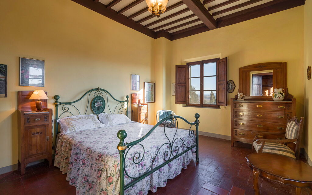 Ely Apartment In Villa, Wifi, Terricciola, Pisa: Autunno, Camera da letto, Estate, Primavera