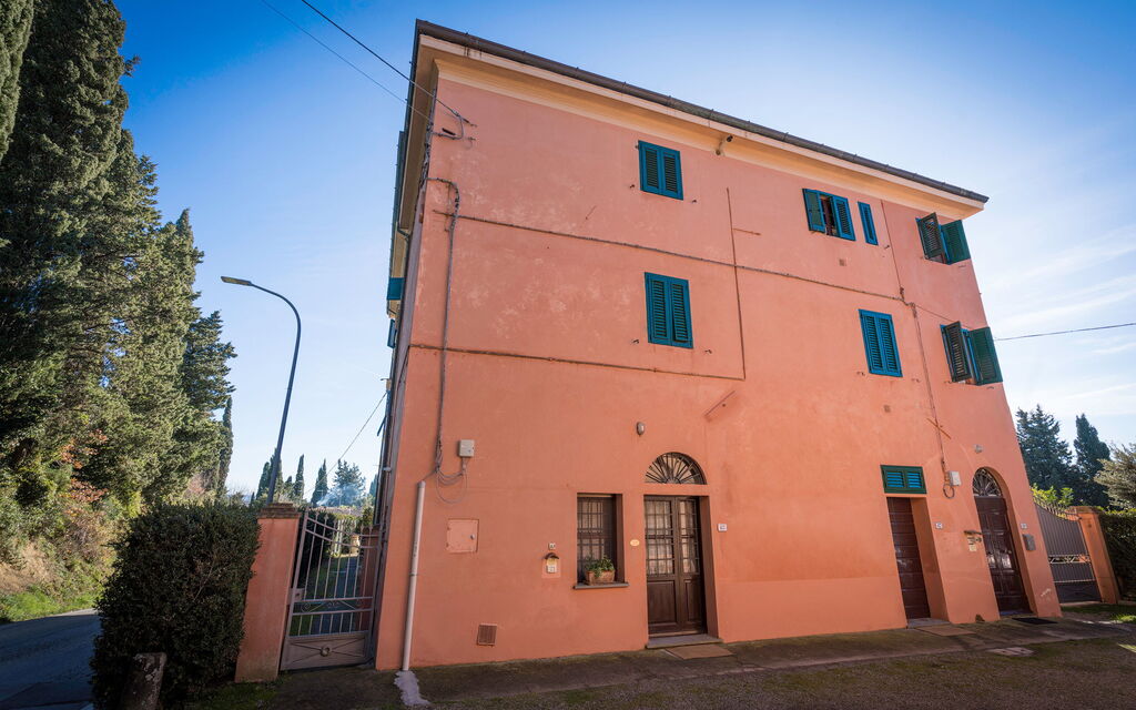 Ely Apartment In Villa, Wifi, Terricciola, Pisa: Autunno, Entrata Principale, Estate, Primavera