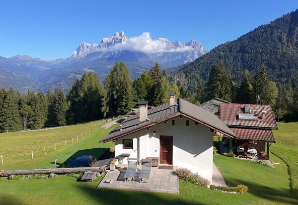 Baita Mountain View Pale San Martino: Autunno, Entrata Principale, Estate, Primavera