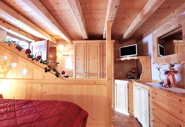 Baita Mountain View Pale San Martino: Autumn, Bedroom, Spring, Summer