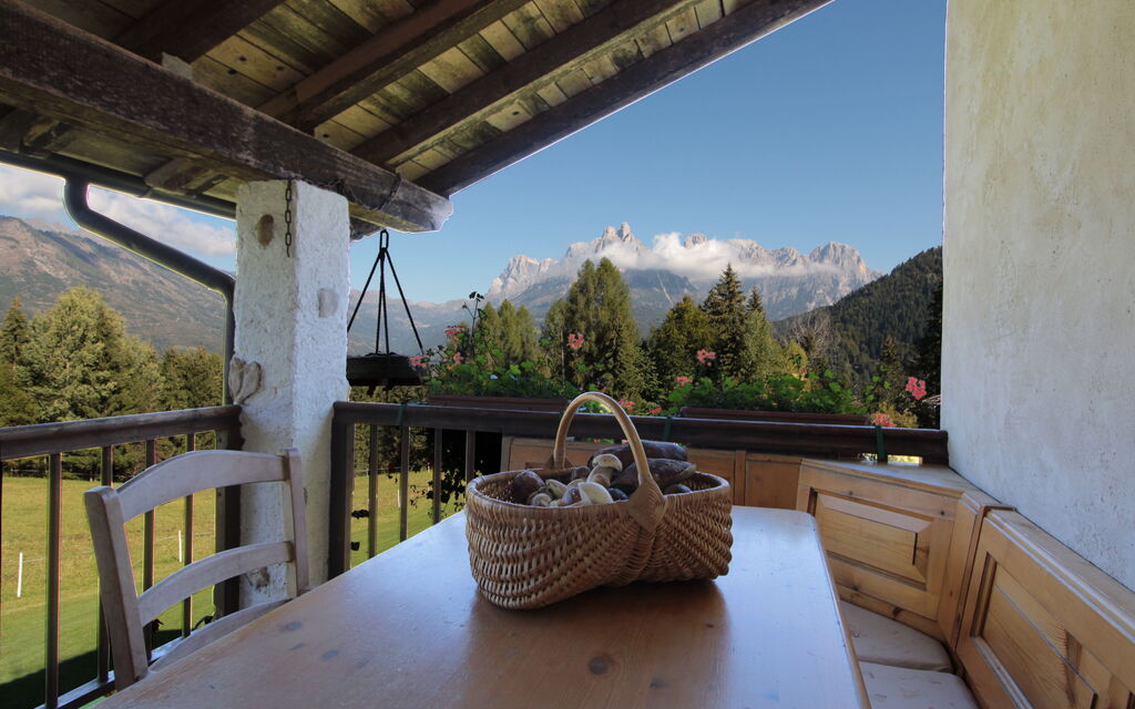 Baita Mountain View Pale San Martino: Autunno, Balcone / Terrazza / Patio, Estate, Primavera